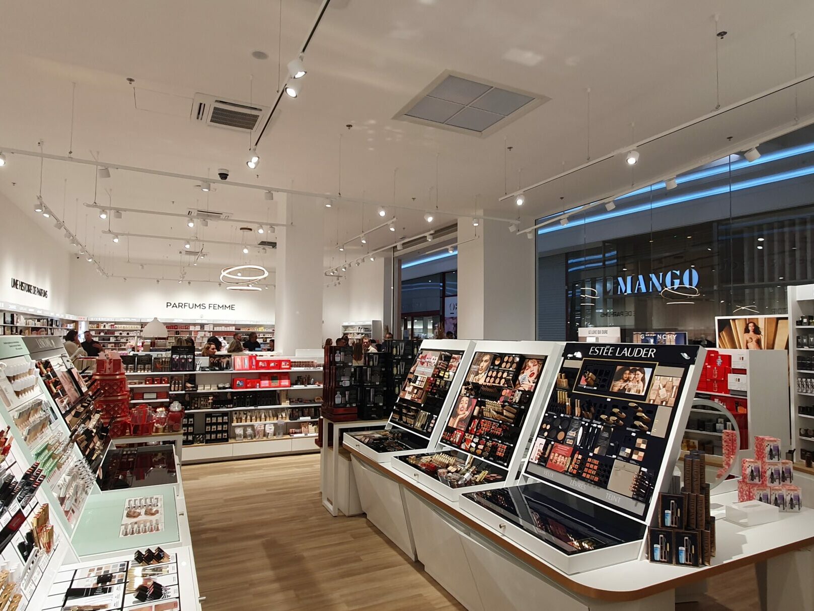 20241105_191135-scaled